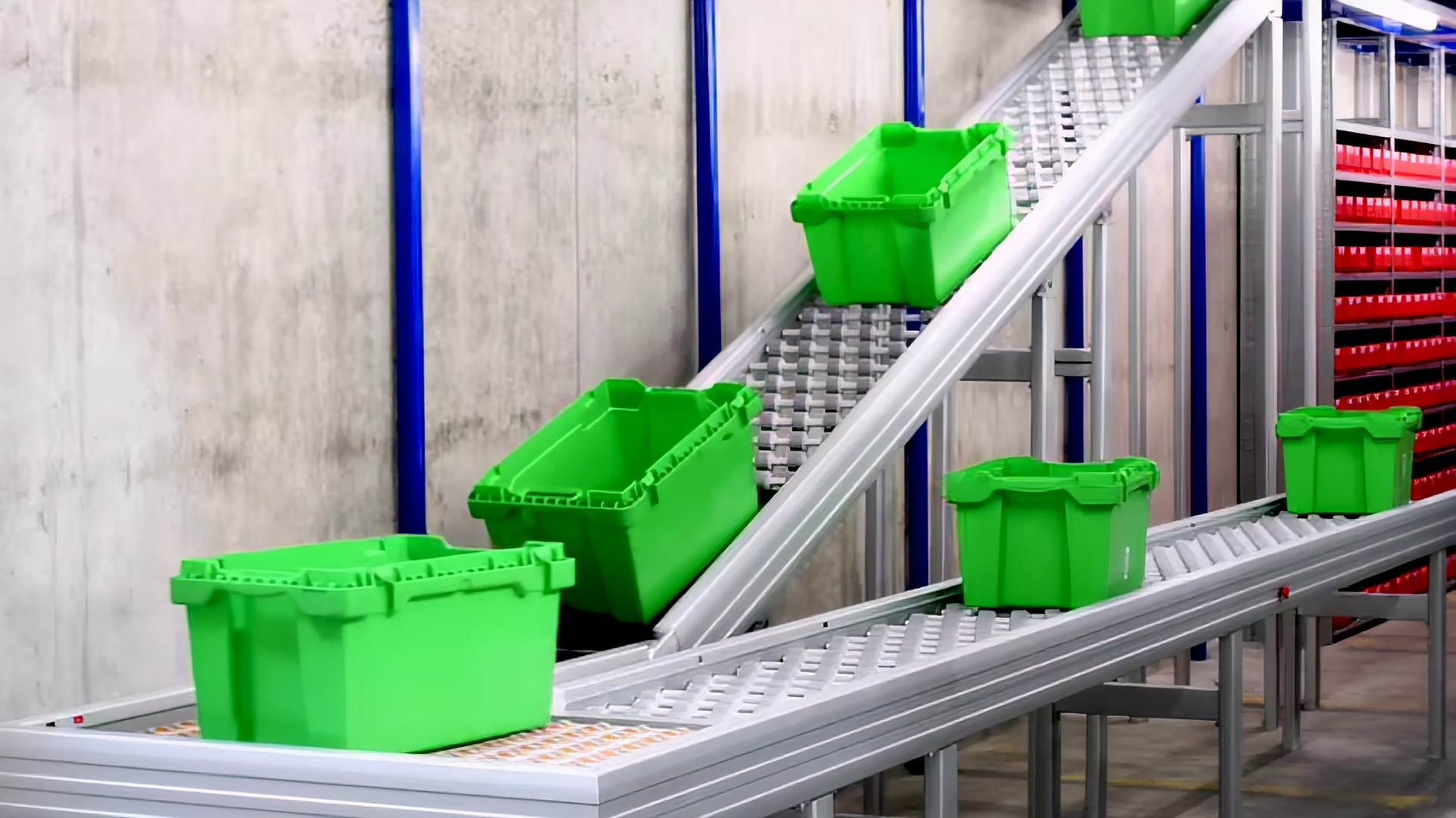 Avancon ZPC conveyor system the up and down application_apo8_prob4.mp4_20260320_174643.829